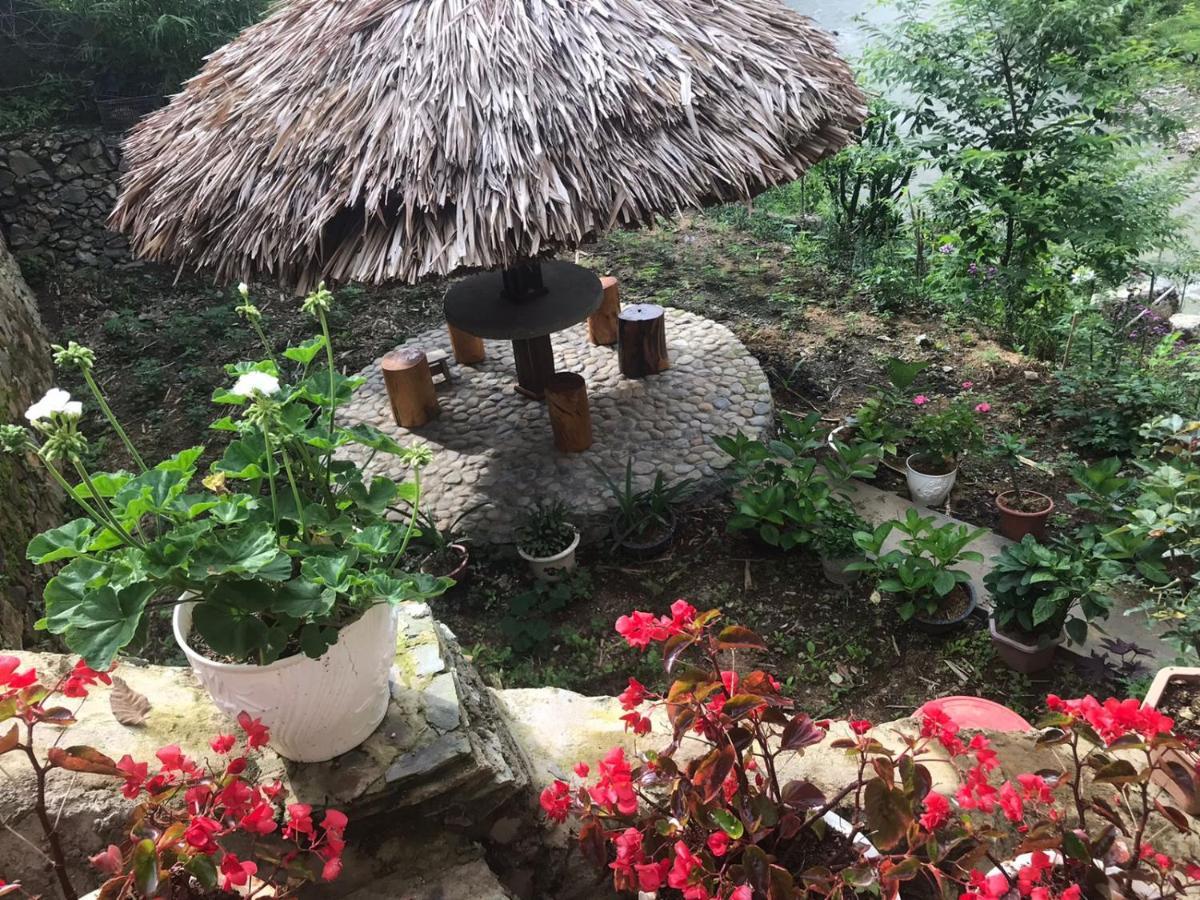 Dong Suoi H'Mong Homestay & Bungalow - Trek & Vegetarian Food Mu Cang Chai المظهر الخارجي الصورة